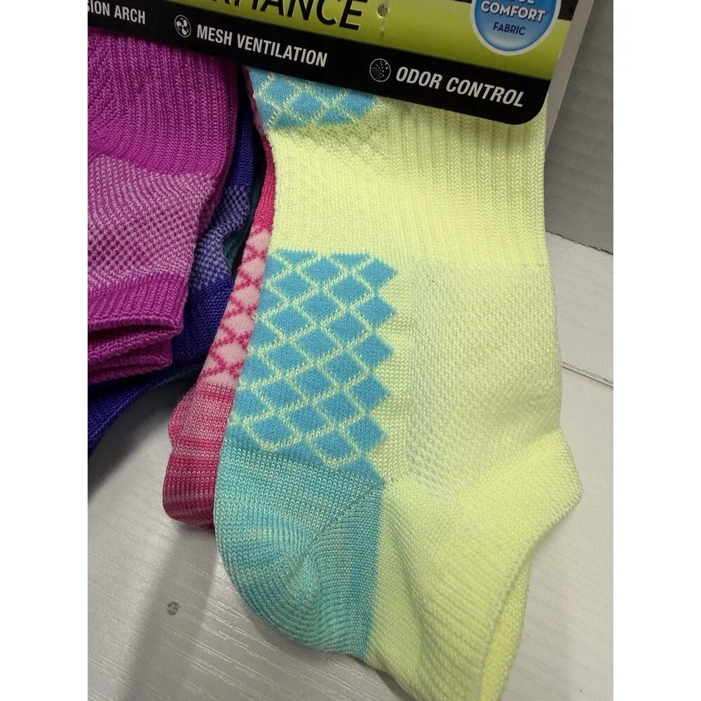 Hanes Womens 6 Pair Performance Cool Compression Heel Shield Socks - Size 8-12